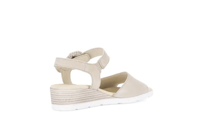 Gabor Sandalen Beige
