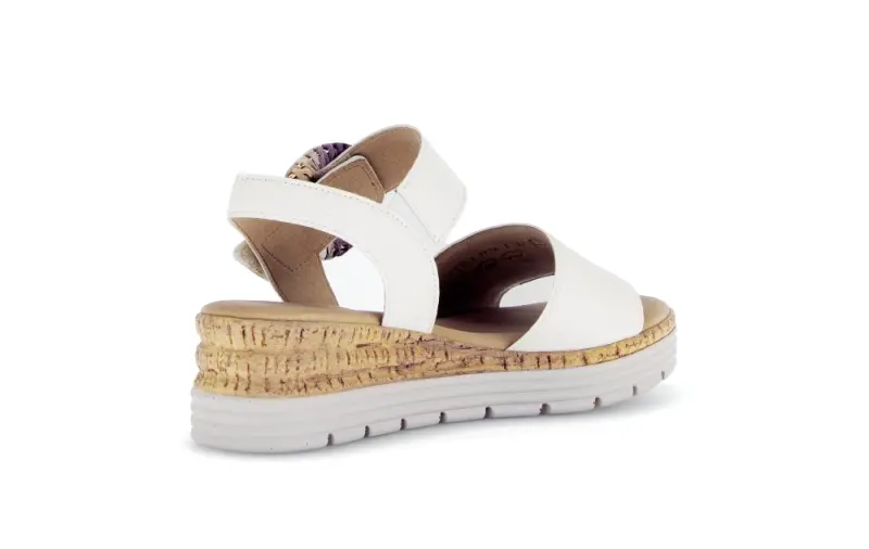 Gabor Sandalen Beige